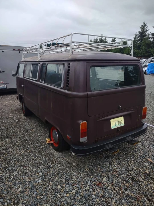 1976 Volkswagen Bay-Window Bus - Image 2 of 5
