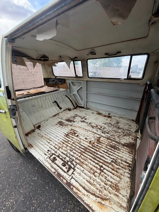 1976 Volkswagen Bay-Window Bus - Image 7 of 15