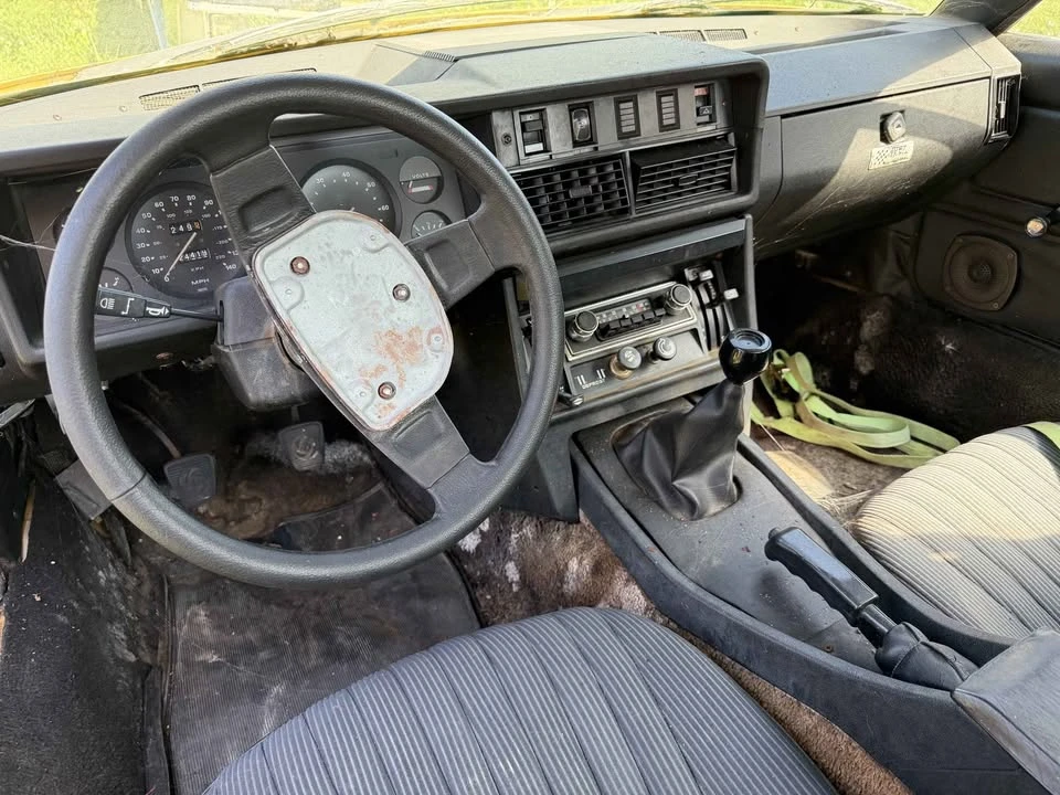 1976 Volvo 244 - Image 7 of 7