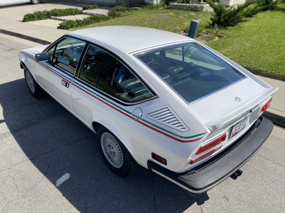 1977 Alfa Romeo Alfetta GT - Image 10 of 31