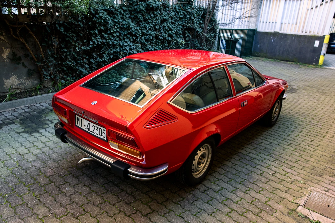 1977 Alfa Romeo Alfetta GT - Image 10 of 31