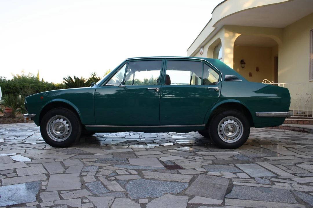 1977 Alfa Romeo Alfetta - Image 6 of 31