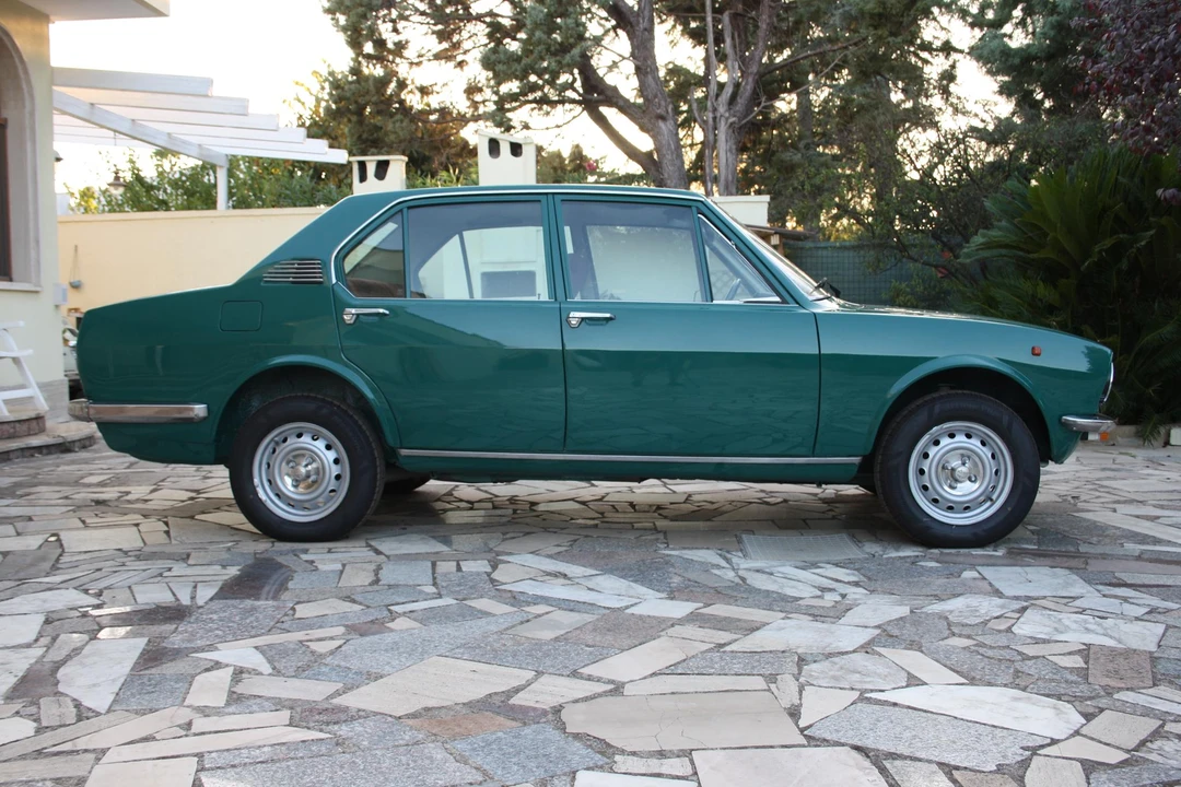 1977 Alfa Romeo Alfetta - Image 18 of 31