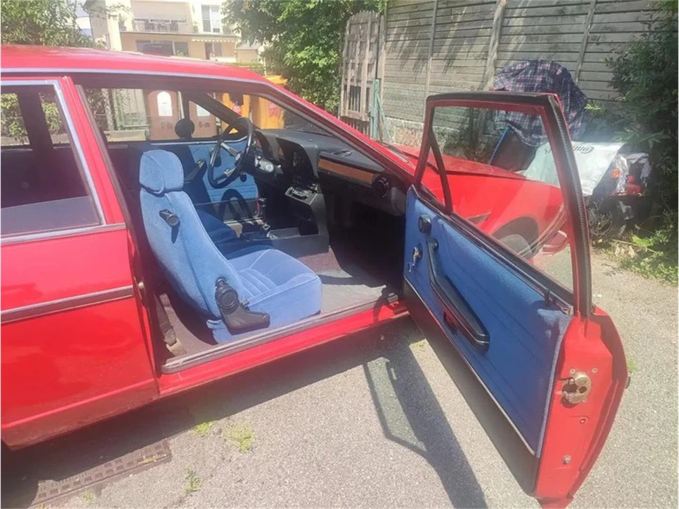 1977 Alfa Romeo - Image 9 of 12