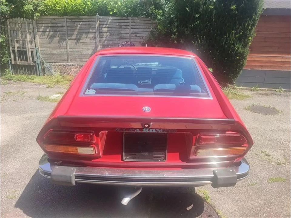 1977 Alfa Romeo - Image 4 of 12