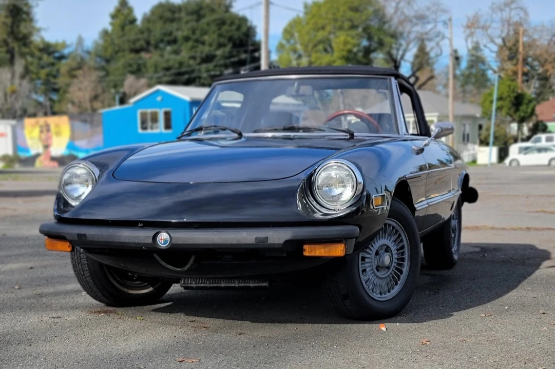 1977 Alfa Romeo Series 2 - Image 2 of 31