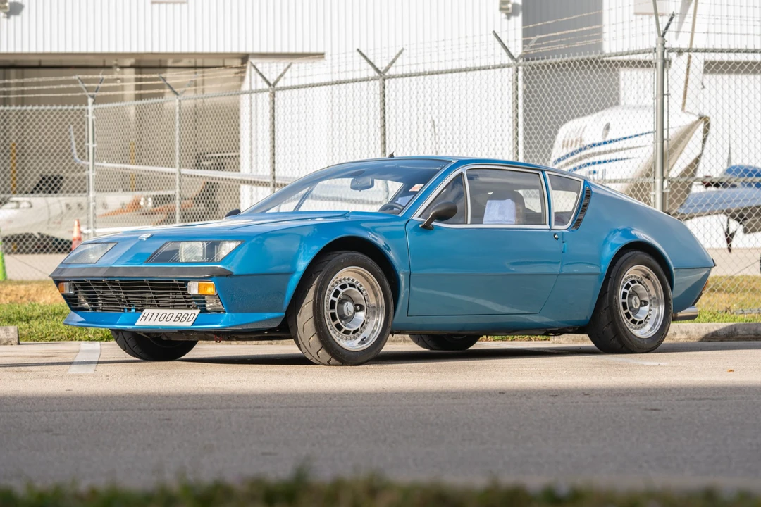1977 Alpine - Image 3 of 31