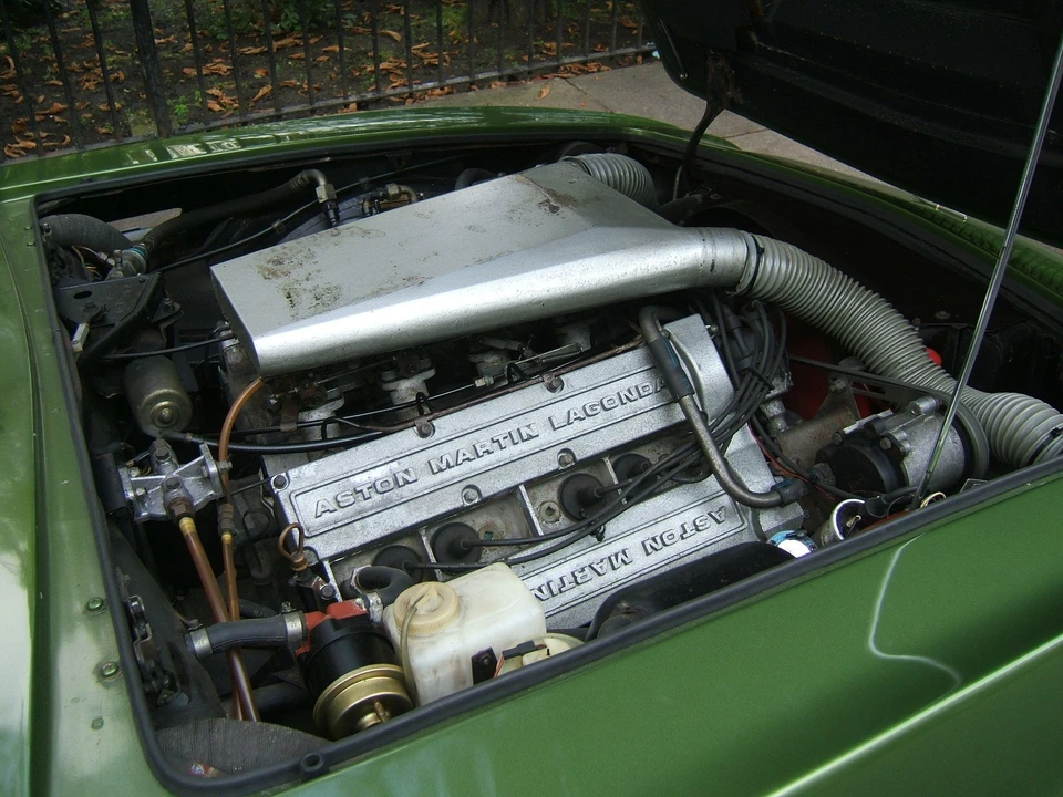 1977 Aston Martin AM V8 - Image 2 of 3