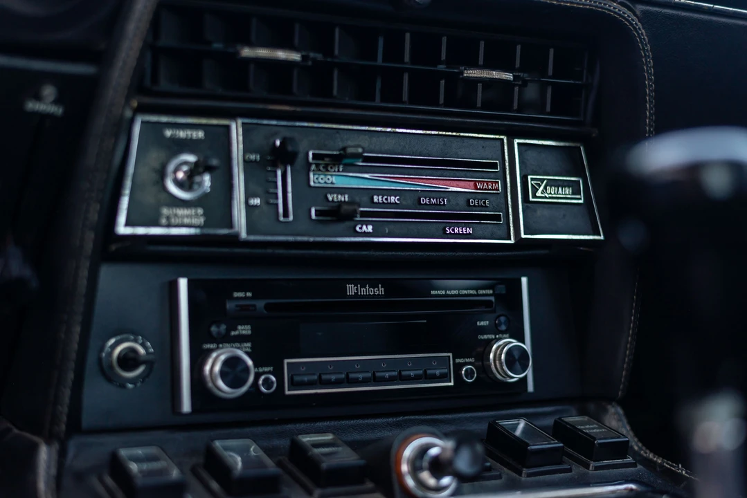 1977 Aston Martin AM V8 - Image 6 of 31