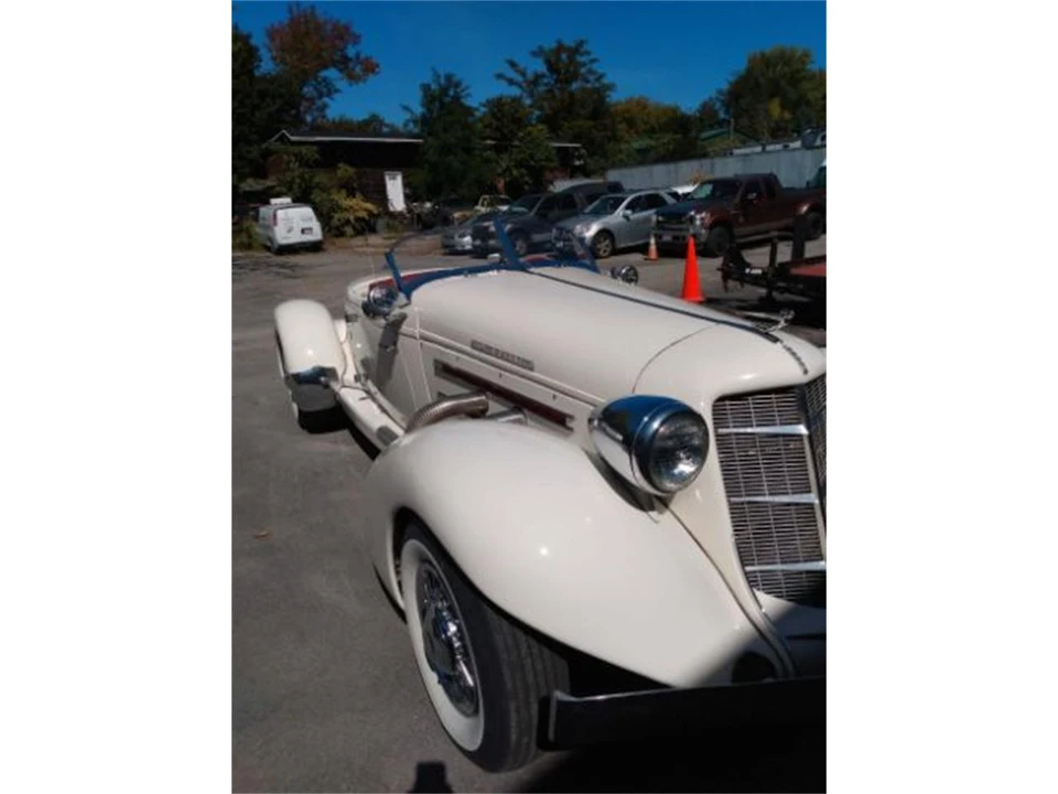 1977 Auburn Speedster - Image 3 of 14