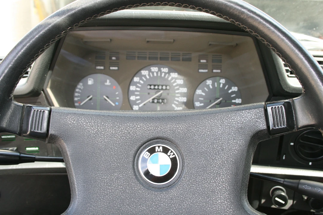 1977 BMW E24 6 Series - Image 6 of 8