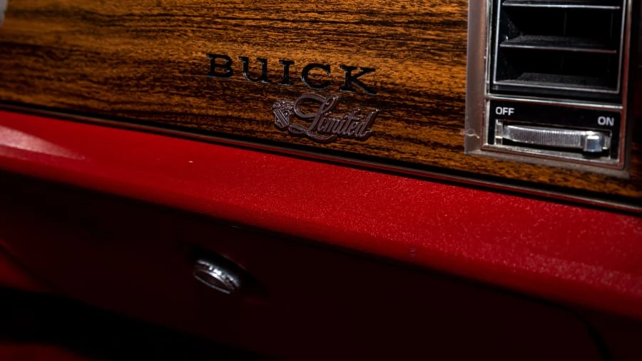 1977 Buick Electra - Image 30 of 31