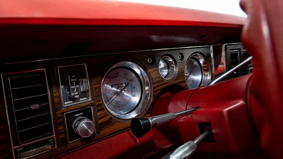 1977 Buick Electra - Image 25 of 31