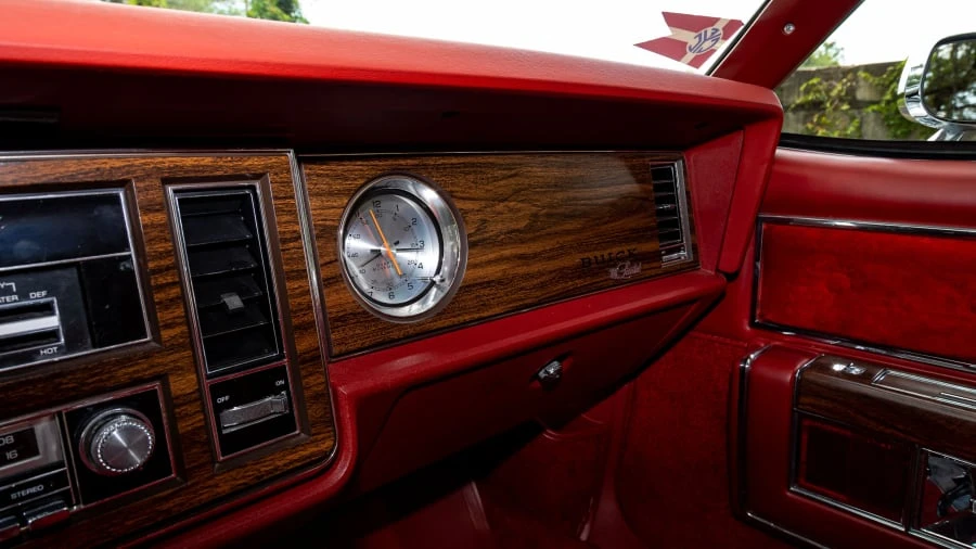 1977 Buick Electra - Image 31 of 31