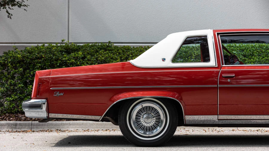 1977 Buick Electra - Image 13 of 31