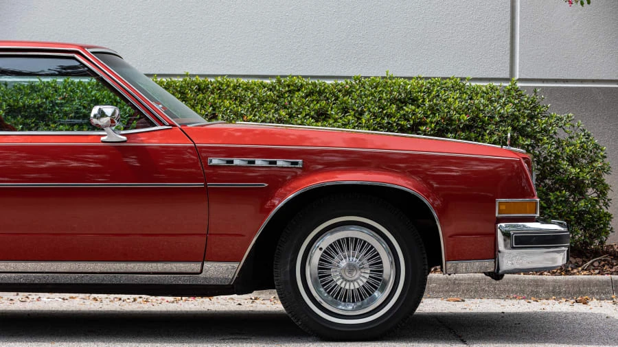 1977 Buick Electra - Image 14 of 31