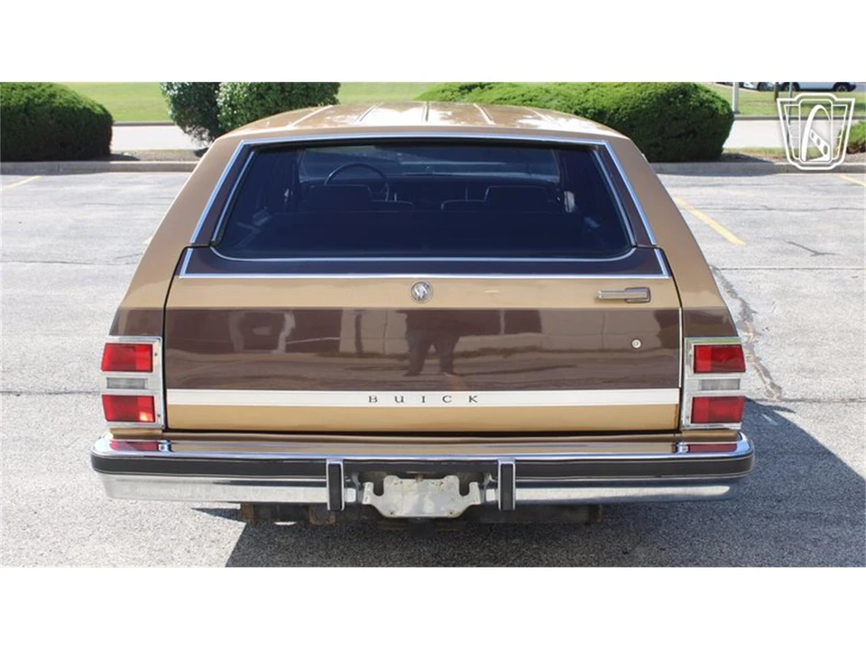 1977 Buick LeSabre - Image 28 of 31