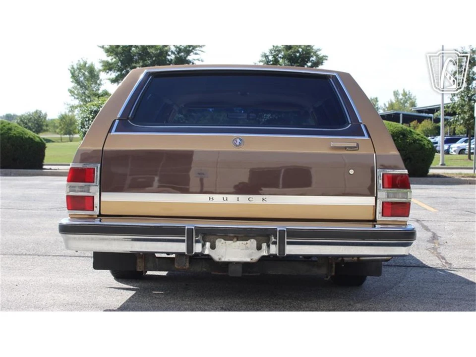1977 Buick LeSabre - Image 8 of 31