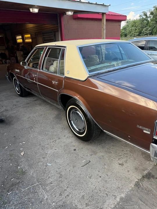1977 Buick LeSabre - Image 7 of 17