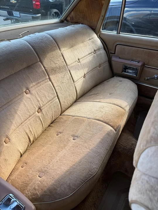 1977 Buick LeSabre - Image 10 of 17