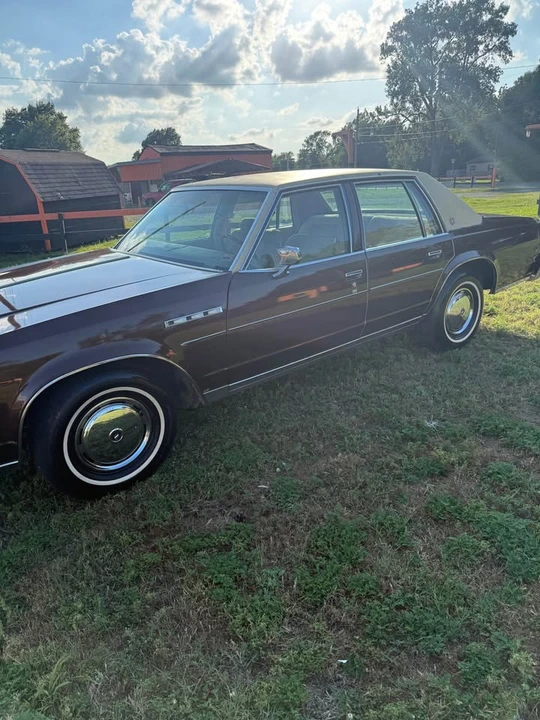 1977 Buick LeSabre - Image 2 of 17