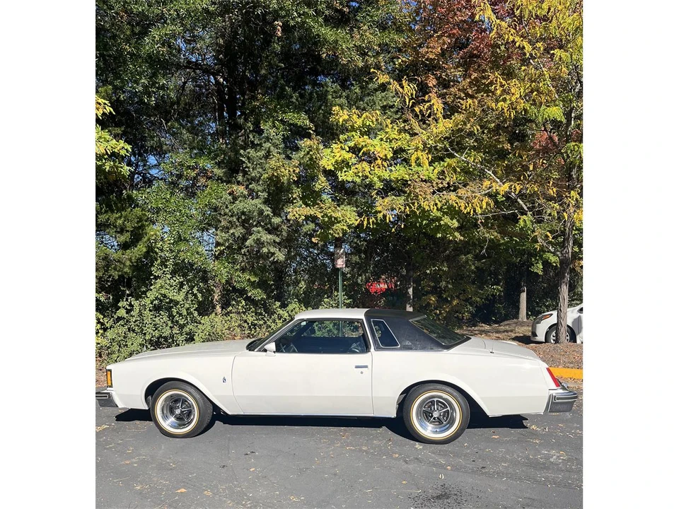 1977 Buick Regal - Image 16 of 31