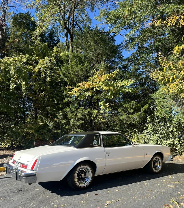 1977 Buick Regal - Image 25 of 31