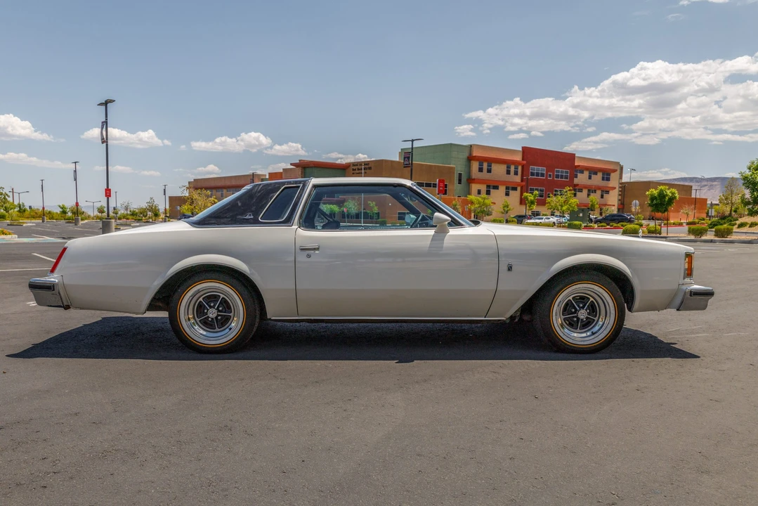 1977 Buick Regal - Image 15 of 31