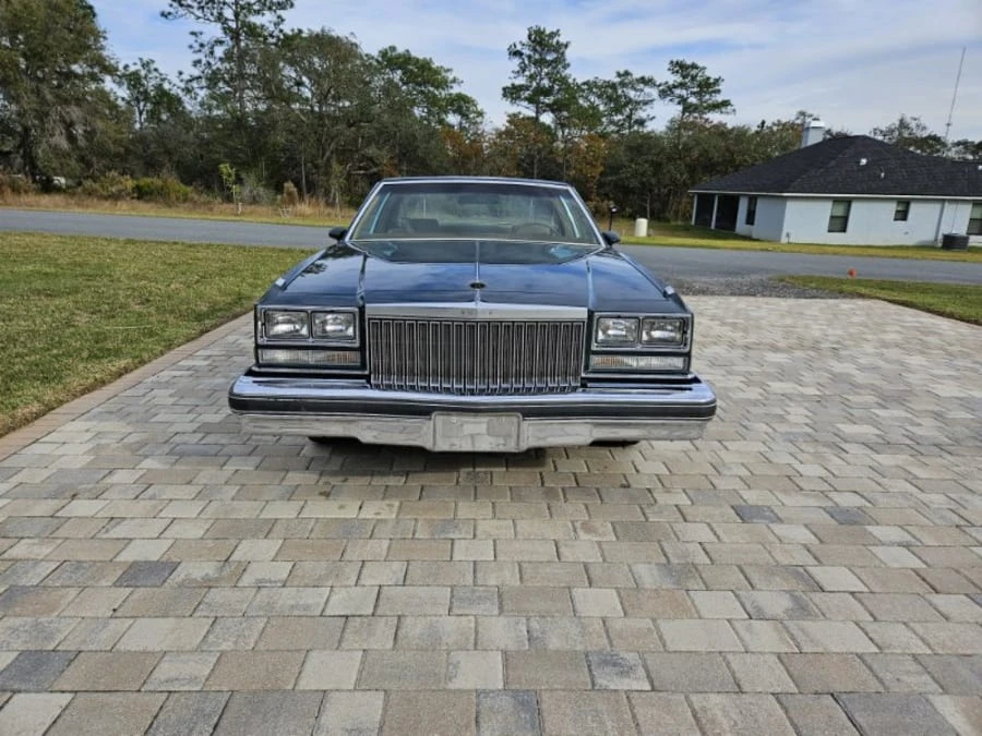 1977 Buick Riviera 4th-7th Gen - Image 4 of 18