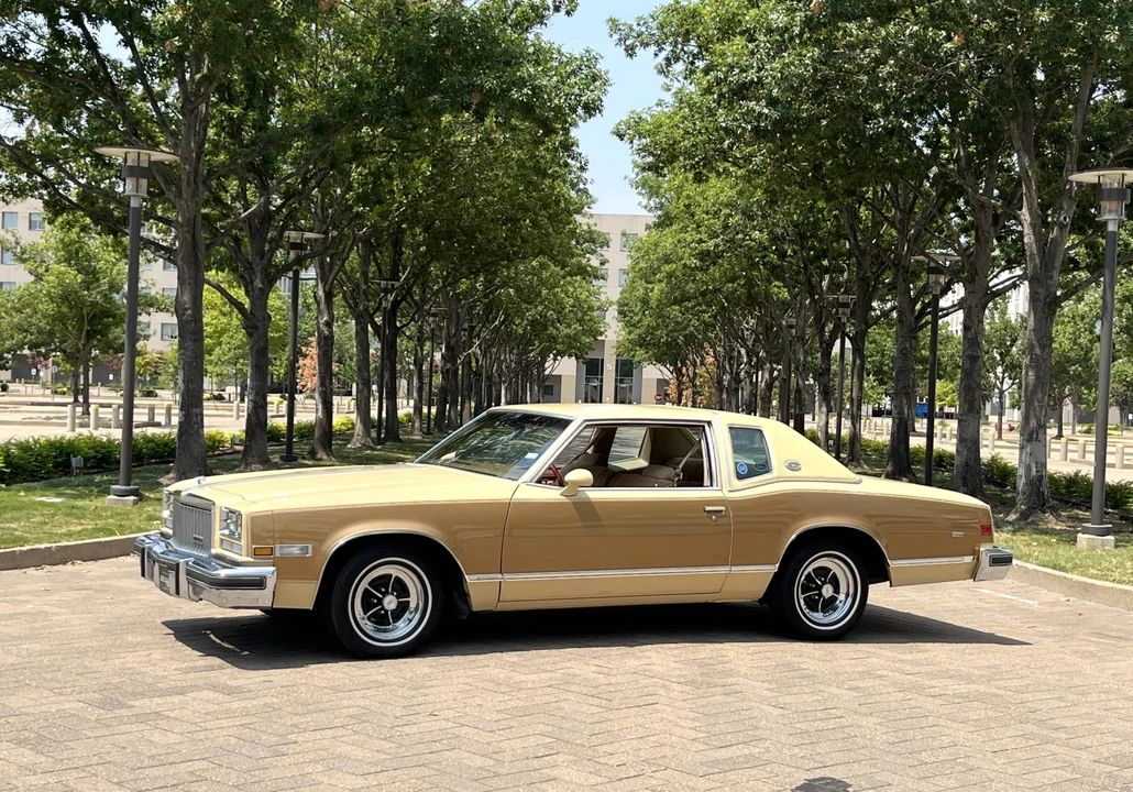 1977 Buick Riviera 4th-7th Gen - Image 16 of 31