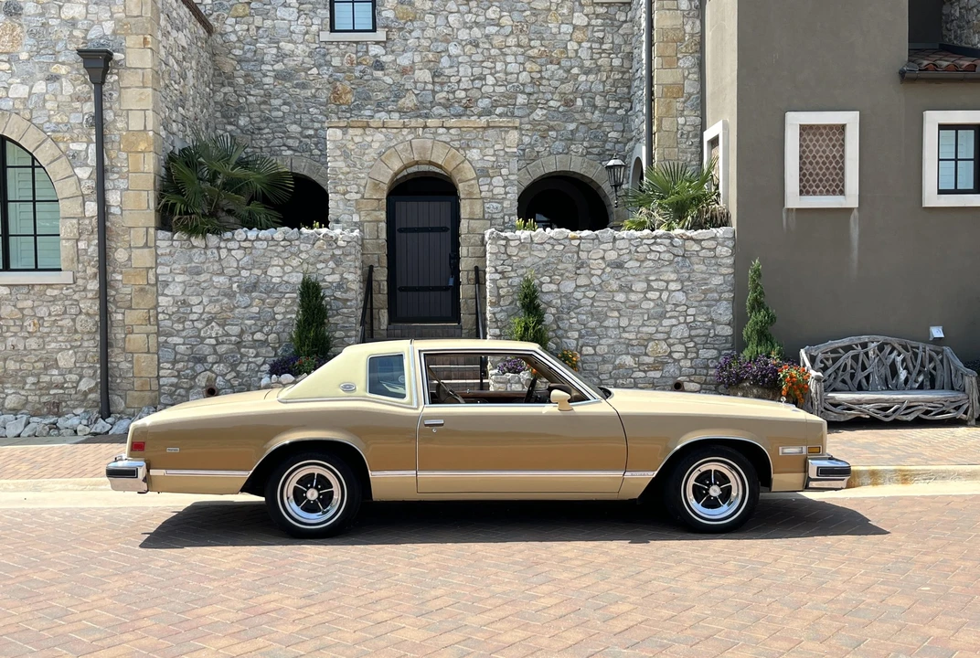 1977 Buick Riviera 4th-7th Gen - Image 23 of 31