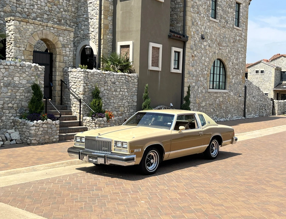 1977 Buick Riviera 4th-7th Gen - Image 20 of 31