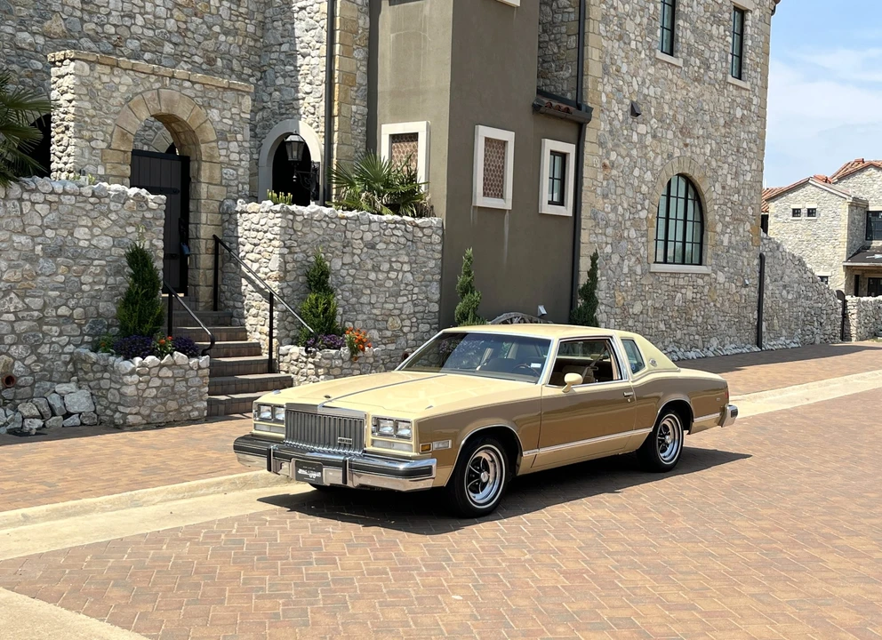 1977 Buick Riviera 4th-7th Gen - Image 19 of 31