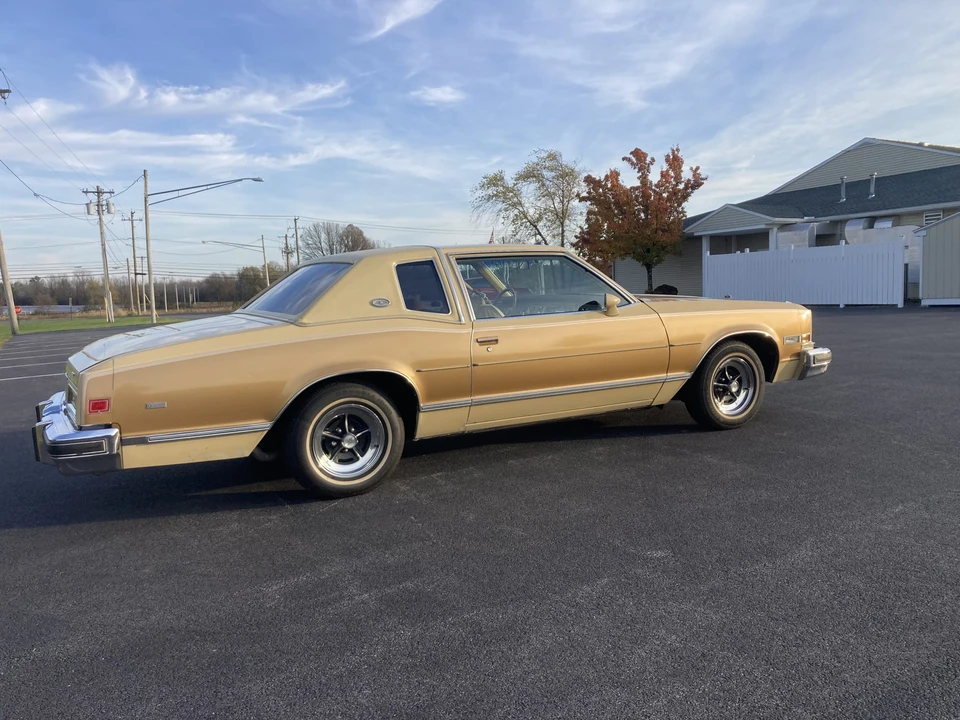 1977 Buick Riviera 4th-7th Gen - Image 12 of 31