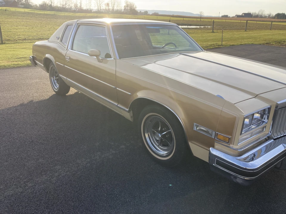 1977 Buick Riviera 4th-7th Gen - Image 21 of 31
