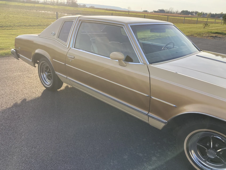 1977 Buick Riviera 4th-7th Gen - Image 24 of 31
