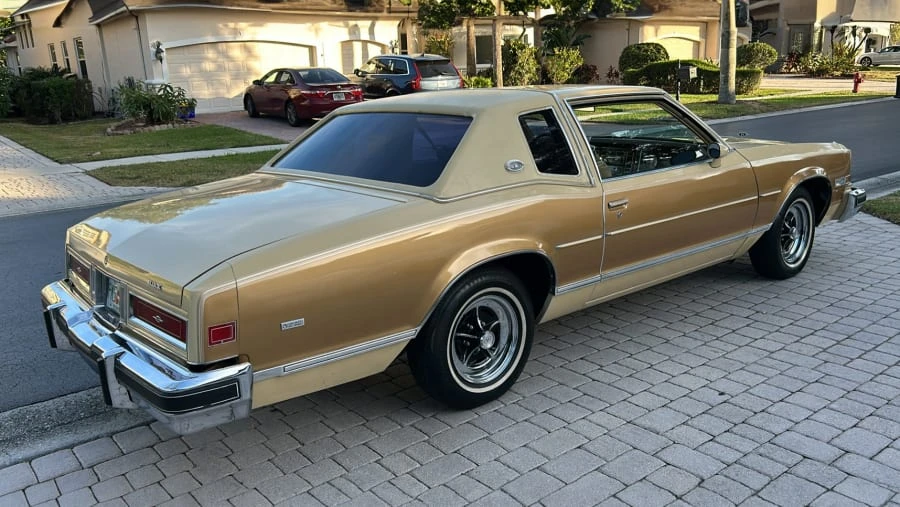 1977 Buick Riviera 4th-7th Gen - Image 3 of 18