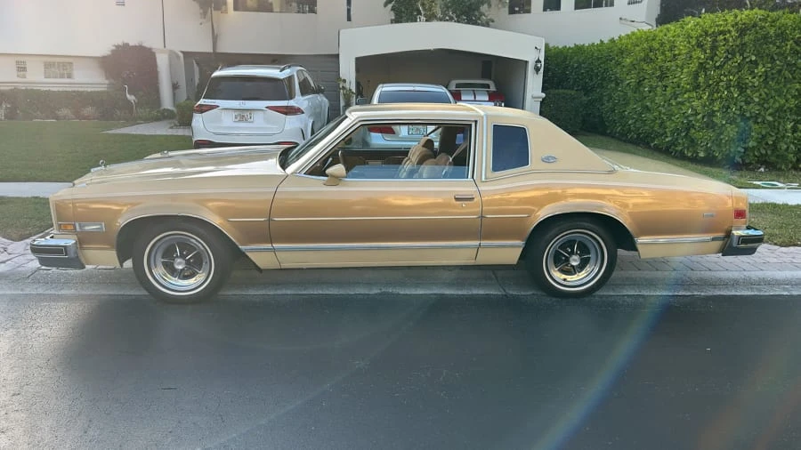 1977 Buick Riviera 4th-7th Gen - Image 7 of 18