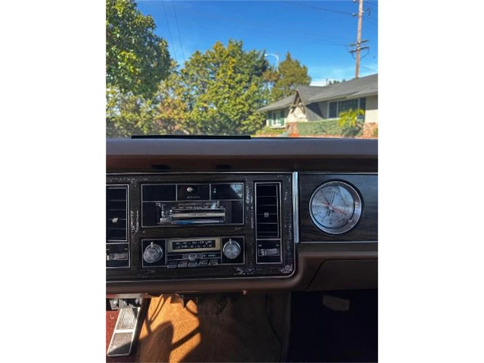 1977 Buick Riviera 4th-7th Gen - Image 9 of 17
