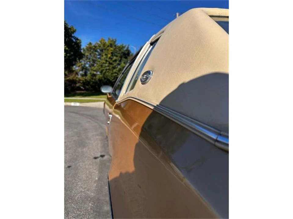 1977 Buick Riviera 4th-7th Gen - Image 16 of 17
