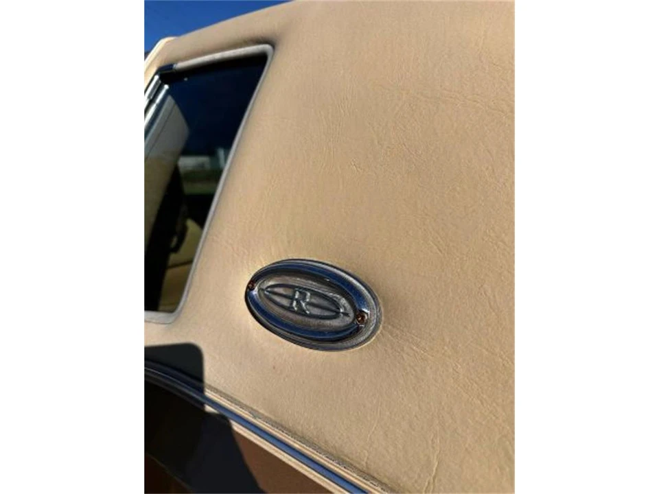 1977 Buick Riviera 4th-7th Gen - Image 13 of 17
