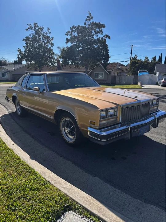 1977 Buick Riviera 4th-7th Gen - Image 2 of 13