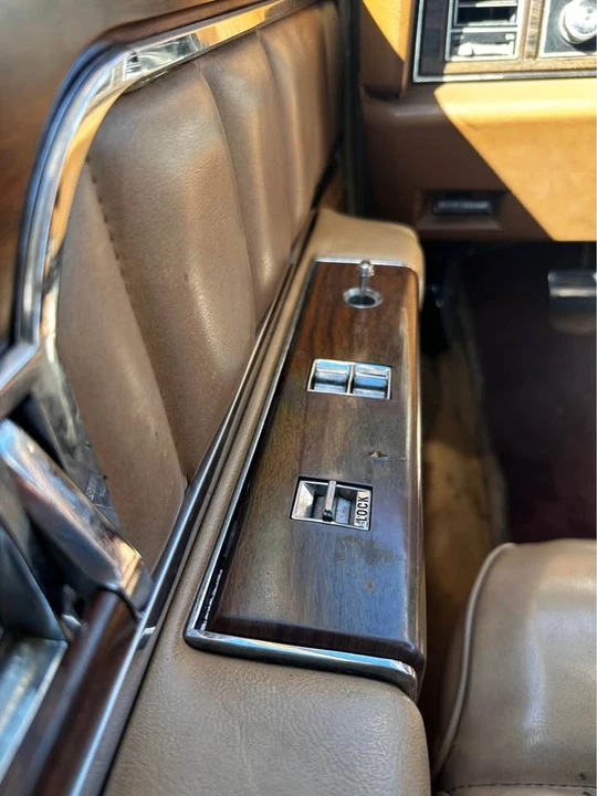 1977 Buick Riviera 4th-7th Gen - Image 10 of 13