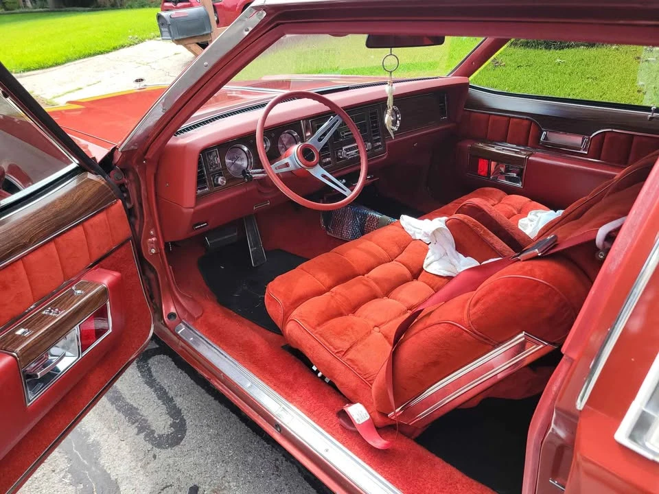 1977 Buick Riviera 4th-7th Gen - Image 5 of 7