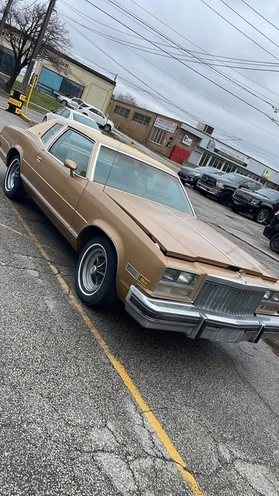 1977 Buick Riviera 4th-7th Gen - Image 2 of 2