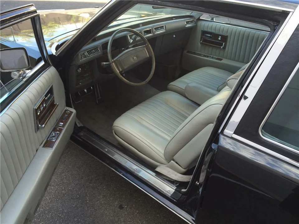 1977 Cadillac Seville - Image 2 of 2