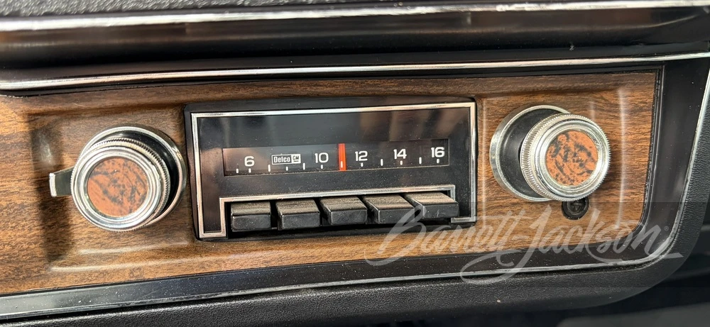 1977 Chevrolet Monte Carlo 2nd Gen - Image 9 of 29