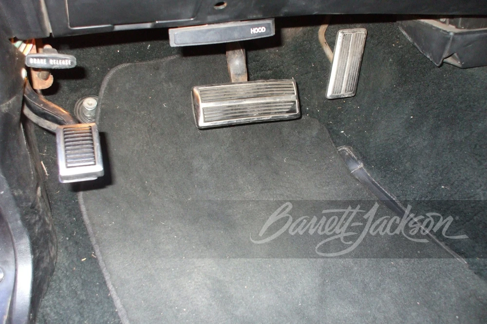 1977 Chrysler LeBaron - Image 9 of 19