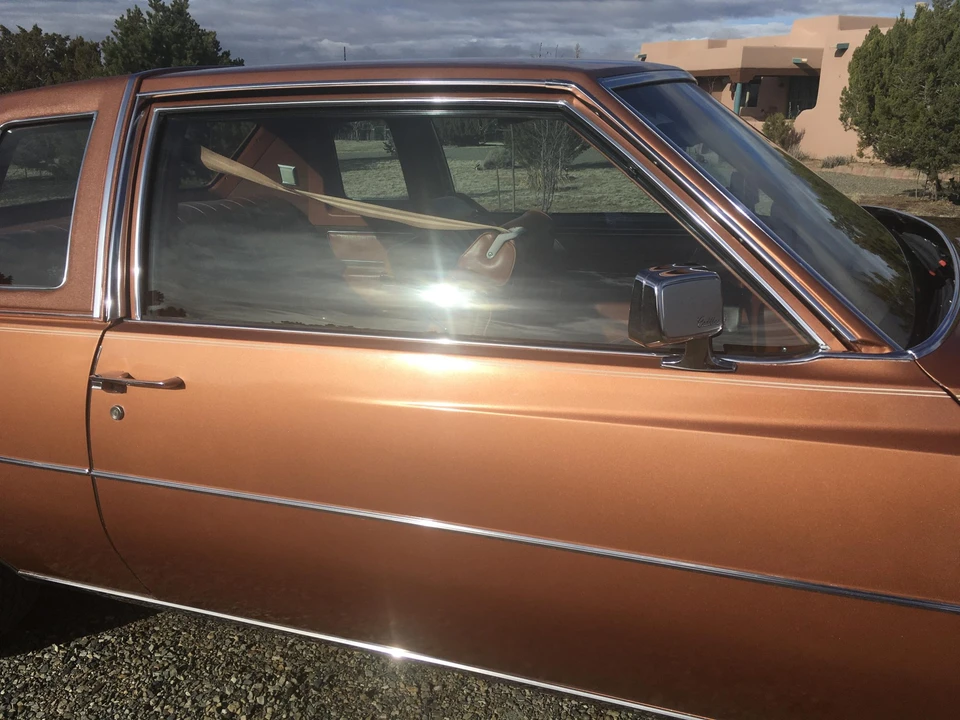 1977 Cadillac DeVille 5th Gen - Image 23 of 31