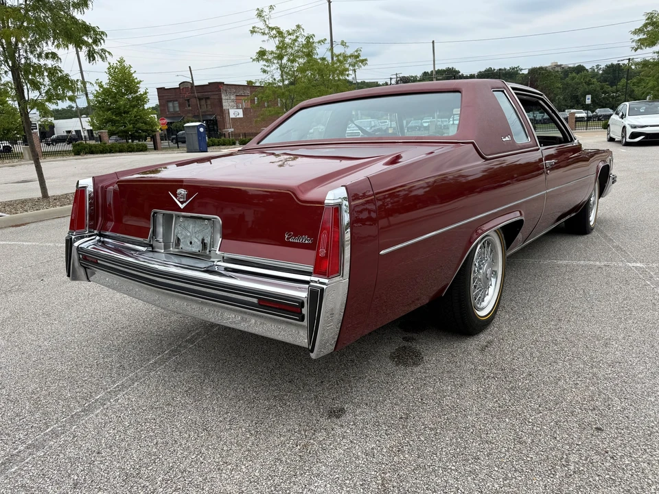 1977 Cadillac DeVille 5th Gen - Image 16 of 31